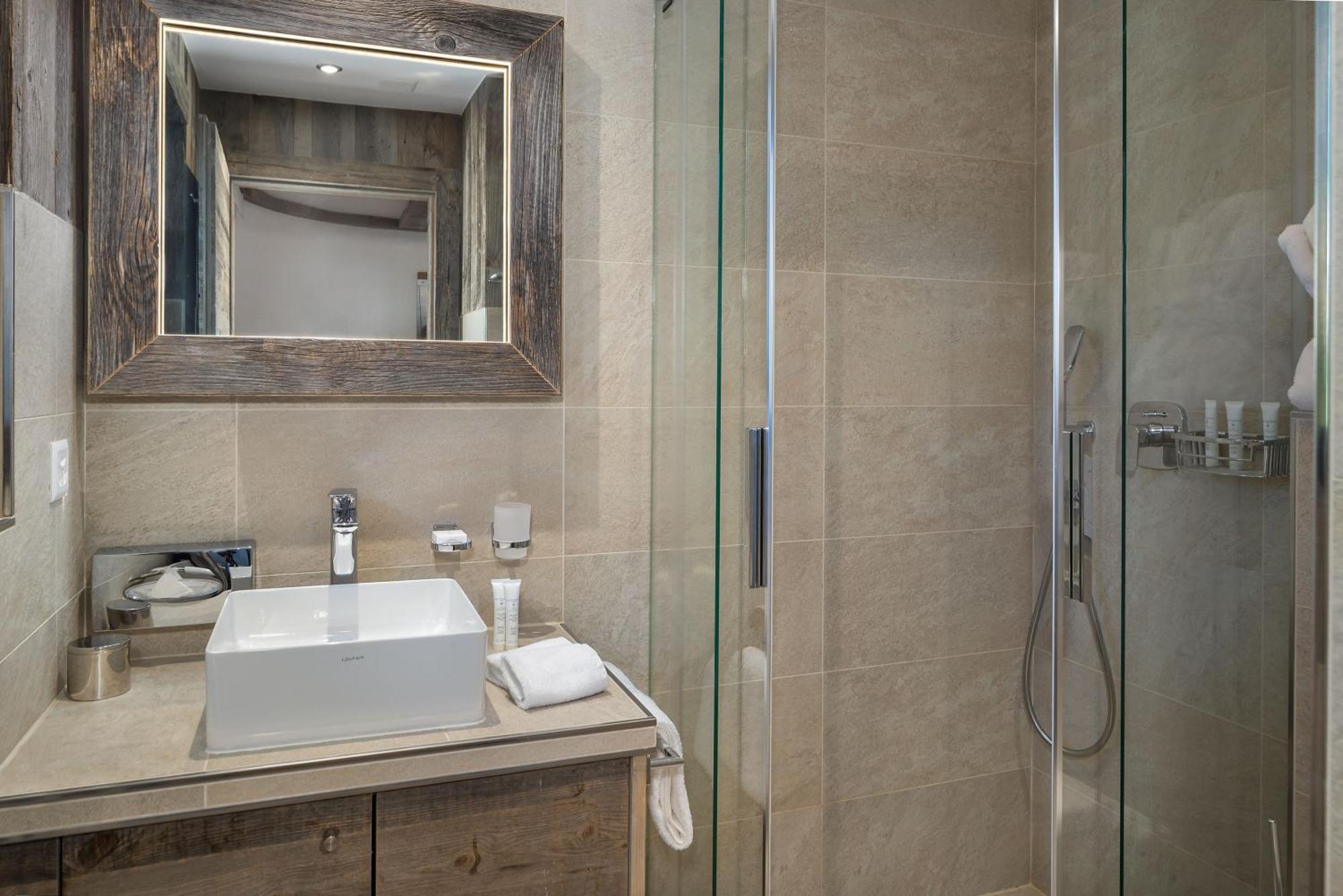 Aida Hotel & Spa - "Adults Only" Relais & Chateaux Crans-Montana Buitenkant foto